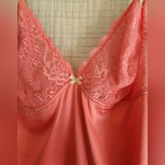Elle Macpherson Intimates Chemise - Picture 3 of 7